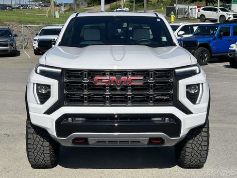 Used 2024 GMC Canyon AT4X image 8