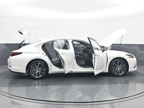 Used 2023 Lexus ES 350 w/ Premium Package FWD image 36