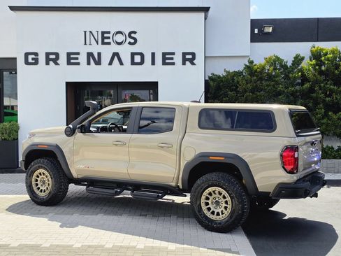 Used 2024 GMC Canyon AT4X w/ AT4X AEV Edition AWD/4WD image 4