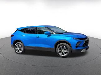 Used 2025 Chevrolet Blazer LT FWD video 2