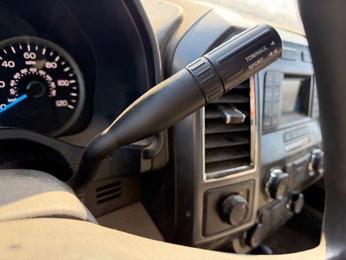 Used 2015 Ford F150 XLT image 14