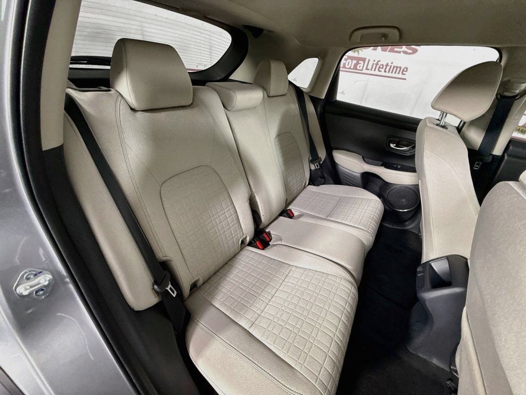 Used 2025 Honda HR-V LX image 28