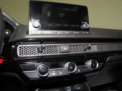 Certified 2024 Honda Civic Sport image 7