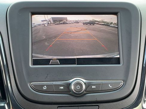Used 2022 Chevrolet Equinox RS FWD image 23