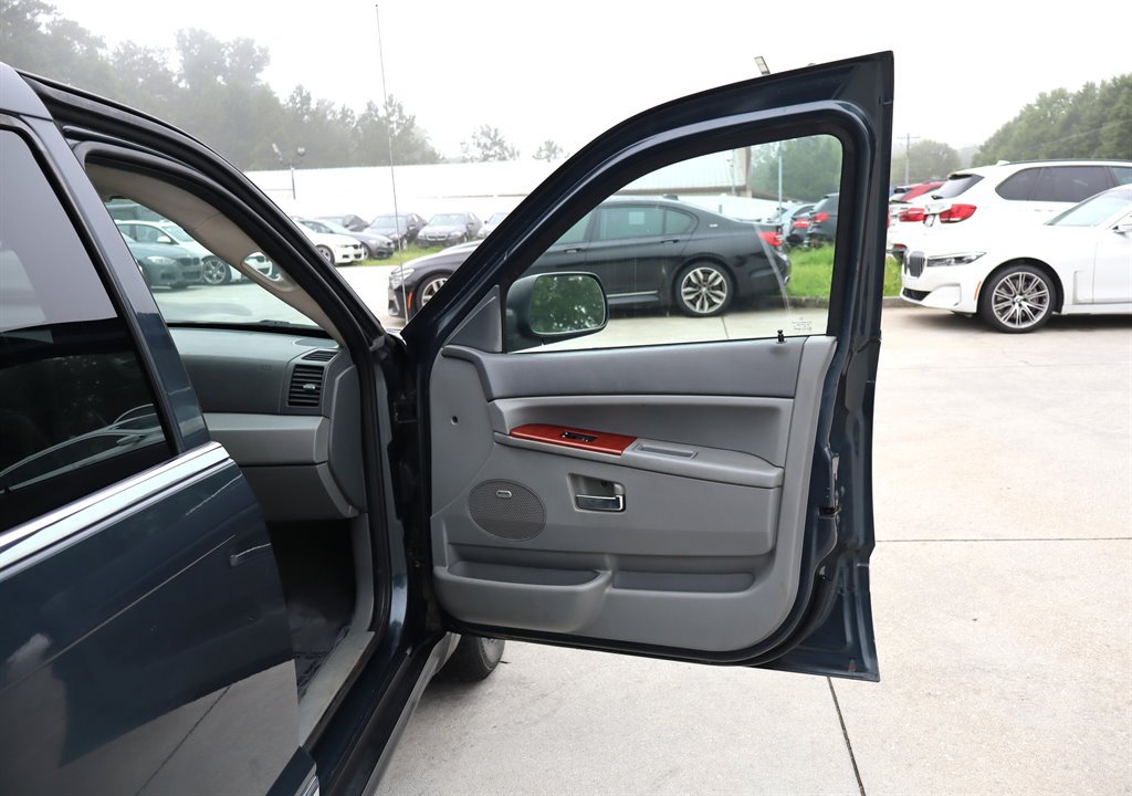 Used 2007 Jeep Grand Cherokee Limited RWD image 34