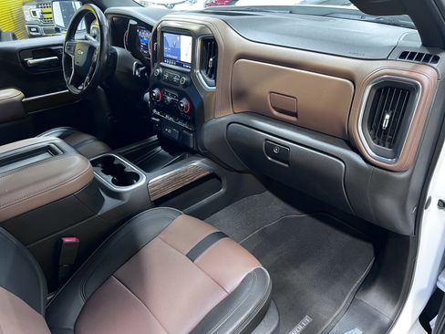 Used 2020 Chevrolet Silverado 1500 High Country w/ LPO, Dark Essentials Package image 16
