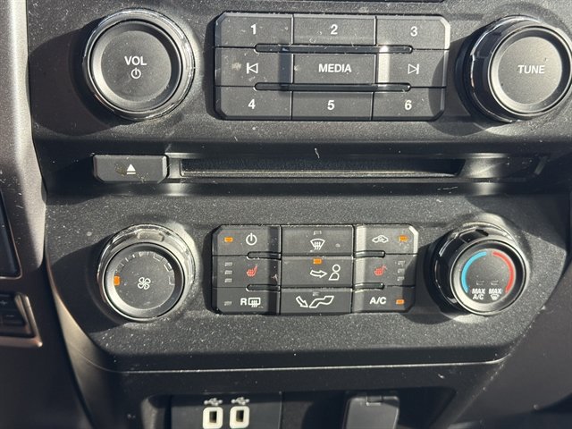 Used 2016 Ford F150 XLT w/ Equipment Group 302A Luxury AWD/4WD image 17