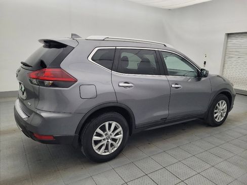 Used 2018 Nissan Rogue SV image 10