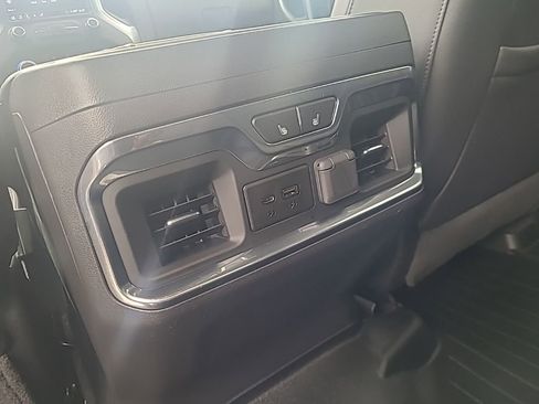 Used 2020 Chevrolet Silverado 1500 LTZ w/ LTZ Premium Package image 15