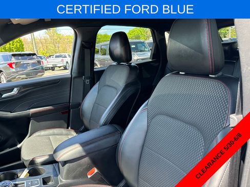 Certified 2023 Ford Escape ST-Line w/ Tech Pack #1 AWD/4WD image 16