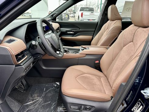 New 2026 Toyota Grand Highlander AWD Hybrid image 26