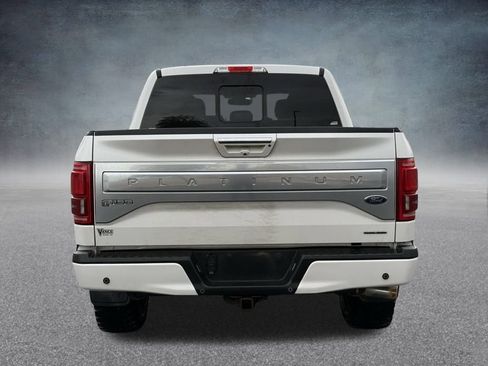 Used 2015 Ford F150 Platinum w/ Equipment Group 701A Luxury image 4