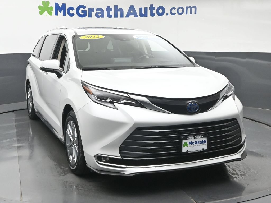 Used 2022 Toyota Sienna Platinum AWD/4WD image 5