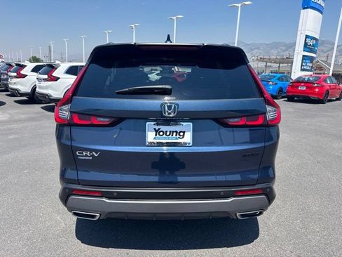Used 2025 Honda CR-V Sport-L image 8