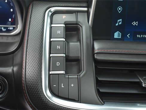 Certified 2023 Chevrolet Suburban RST w/ Sport Performance Package image 34