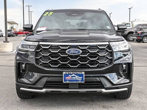 Certified 2025 Ford Explorer Platinum w/ LUX Leather Package AWD/4WD image 2