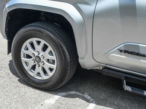 Used 2024 Toyota Tacoma SR5 AWD/4WD image 11