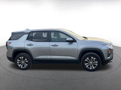 Used 2025 Chevrolet Equinox LT image 18