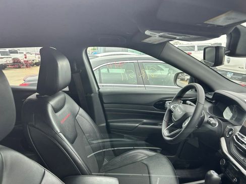Used 2025 Jeep Compass Trailhawk AWD/4WD image 2