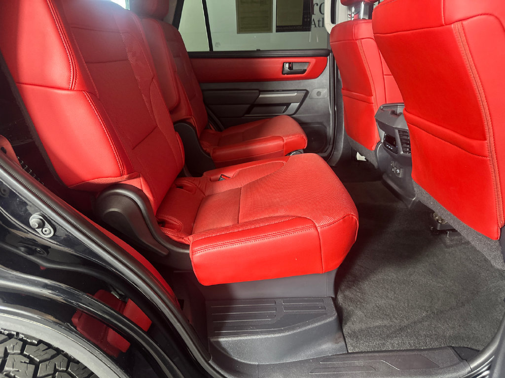 Used 2023 Toyota Sequoia TRD Pro AWD/4WD image 15