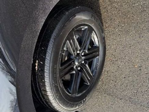 Used 2021 Ford Expedition XLT image 16