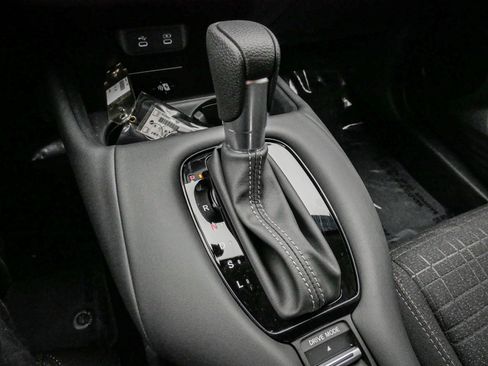 Used 2026 Honda HR-V LX image 25