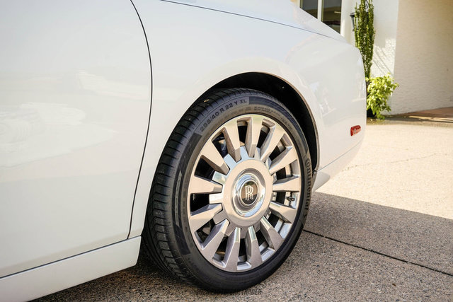 Used 2020 Rolls-Royce Phantom Sedan RWD image 72