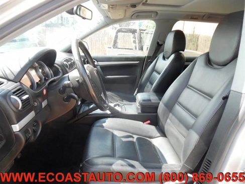 Used 2006 Porsche Cayenne S image 7