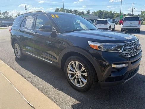Used 2022 Ford Explorer Limited w/ Equipment Group 301A RWD image 4