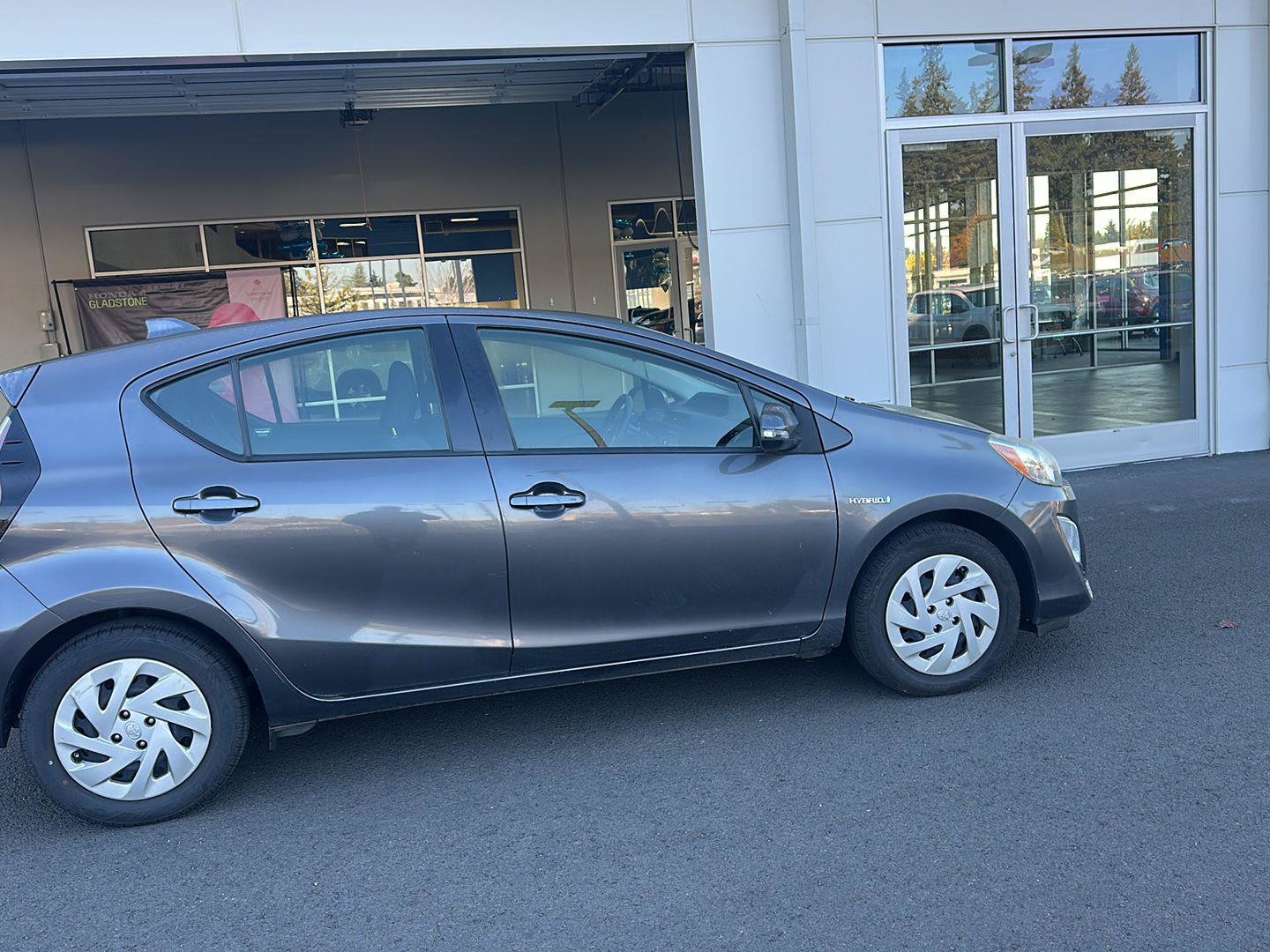 Used 2016 Toyota Prius C Three FWD image 5