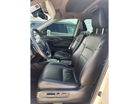 Used 2018 Honda Pilot Elite image 7