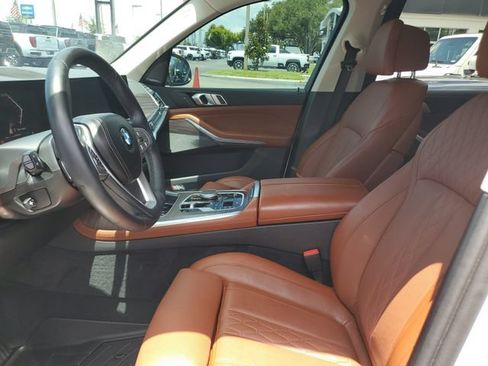 Used 2025 BMW X7 xDrive40i w/ Premium Package AWD/4WD image 18