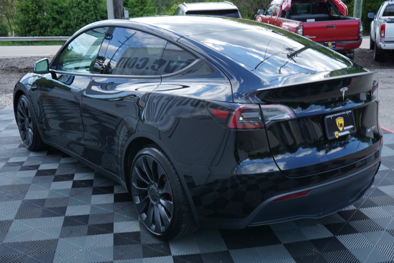 Used 2023 Tesla Model Y Performance AWD/4WD image 9