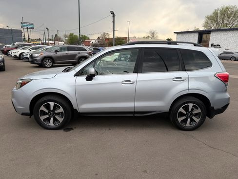 Used 2017 Subaru Forester 2.5i Limited image 6