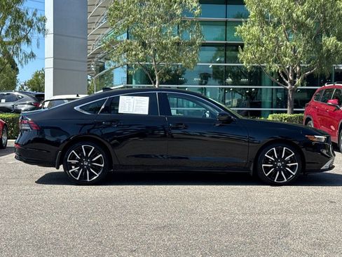 Used 2024 Honda Accord Touring image 3