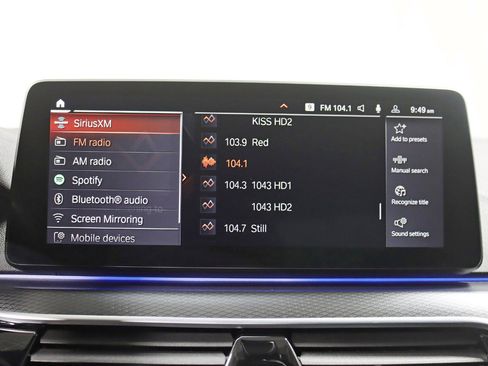 Used 2022 BMW M550i xDrive image 24