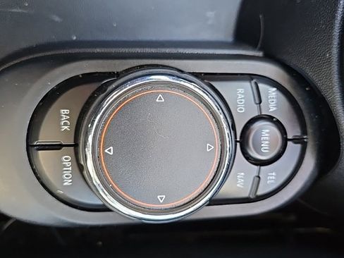 Used 2018 MINI Cooper S image 33