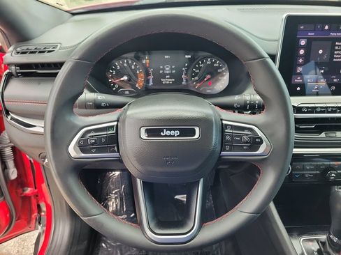 Used 2023 Jeep Compass Trailhawk AWD/4WD image 20