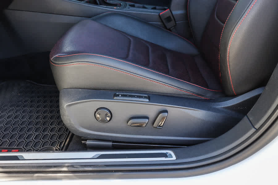 Used 2023 Volkswagen Jetta GLI Autobahn FWD image 19