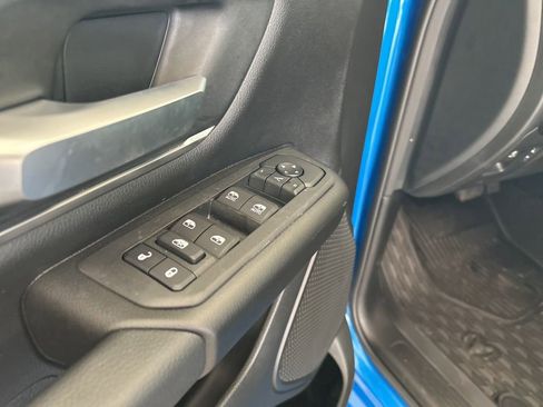 Used 2025 RAM 1500 Big Horn image 38