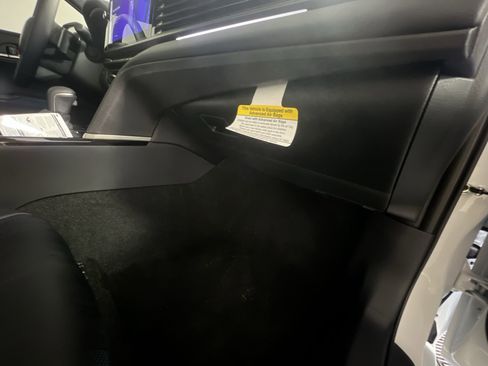 Used 2025 Toyota Camry XSE image 33