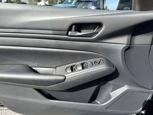 Used 2024 Nissan Altima 2.5 S image 7