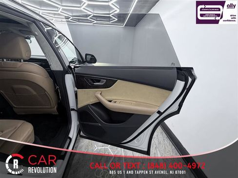 Used 2020 Audi Q8 Prestige w/ Prestige Package AWD/4WD image 85