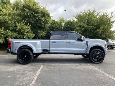 Used 2025 Ford F450 Platinum w/ FX4 Off-Road Package AWD/4WD image 10
