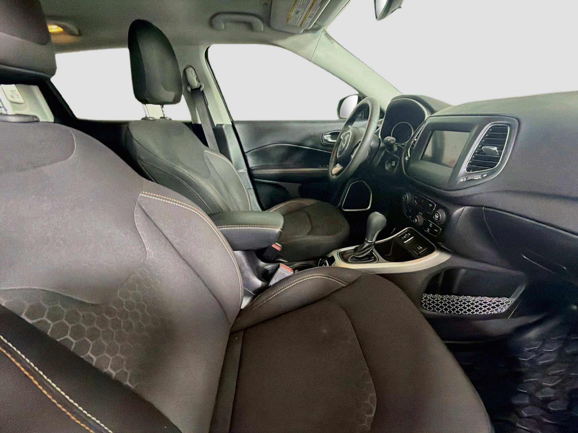 Used 2019 Jeep Compass Sport w/ Tech Group FWD image 29