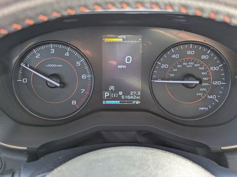 Used 2022 Subaru Crosstrek 2.0i Premium w/ Moonroof Package image 26