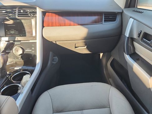 Used 2014 Ford Edge Limited w/ Driver Entry Package image 11