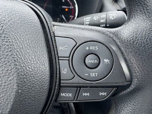 Used 2023 Toyota RAV4 LE image 15