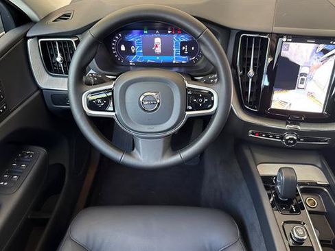 Certified 2025 Volvo XC60 B5 Plus AWD/4WD image 14