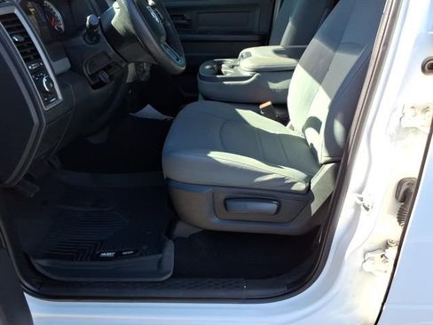 Used 2017 RAM 1500 Express image 17